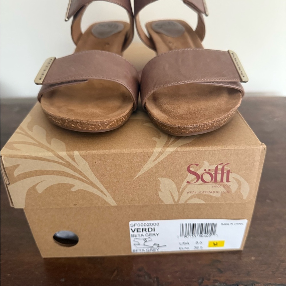 Verdi Comfort Buckle Wedge Sandal Beta Grey 8.5M NEW in box - Picture 2 of 7